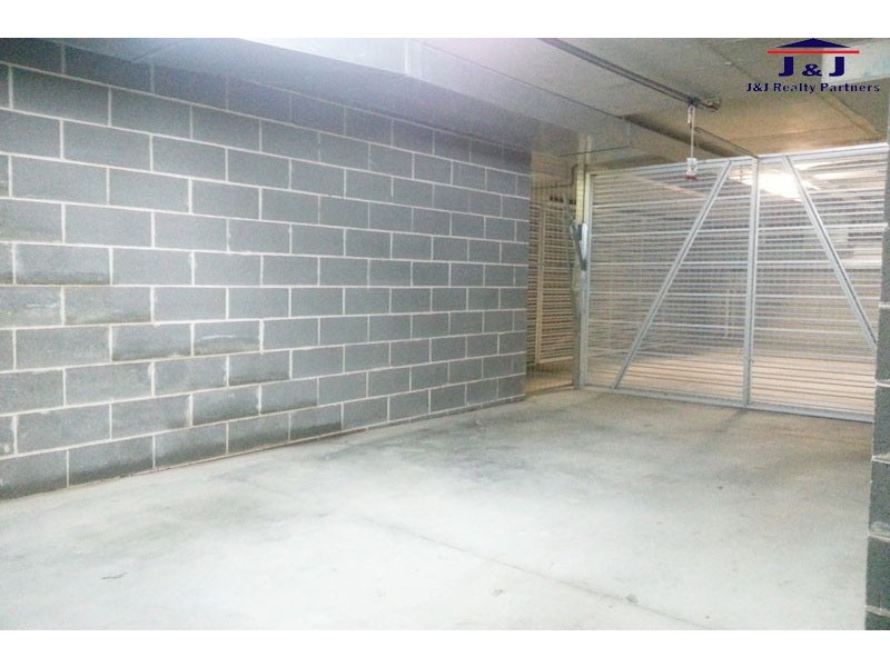 2/13 Oxford St, Burwood NSW 2134