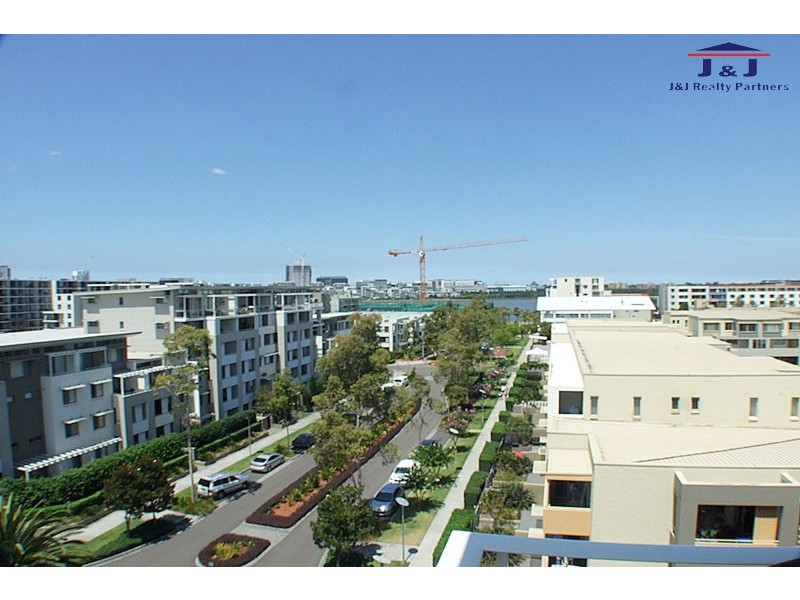 718/37 Amalfi Dr, Wentworth Point NSW 2127