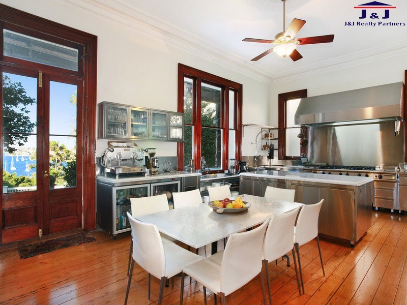 2 Macleay St, Potts Point NSW 2011