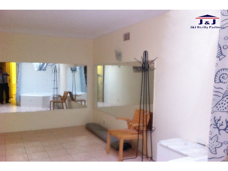 90 Rowe St, Eastwood NSW 2122