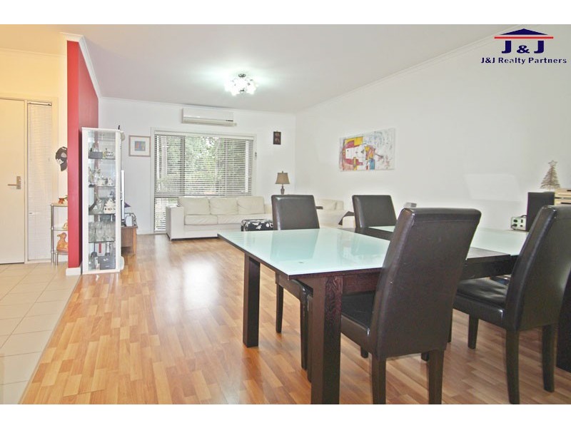 18 Beaurepaire Ave, Newington NSW 2127