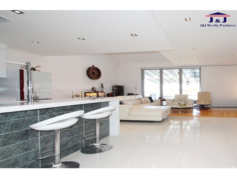 5 Lawfrod St, Greenacre NSW 2190