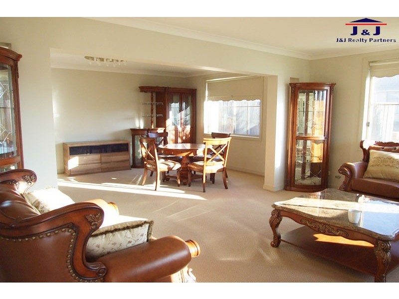 31 Pentonville Pde, Castle Hill NSW 2154