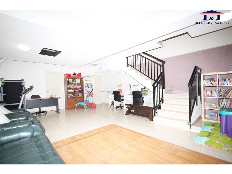 22 John Marie Place, Roselands NSW 2196