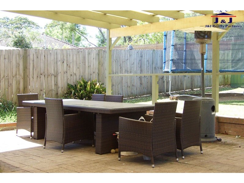 67 Dresden Ave, Castle Hill NSW 2154