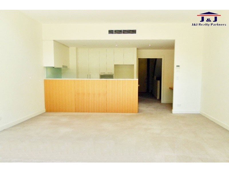 8 Rider Boulevard, Rhodes NSW 2138