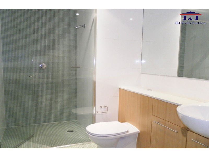 8 Rider Boulevard, Rhodes NSW 2138