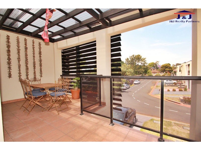 26 John Marie Pl, Roselands NSW 2196