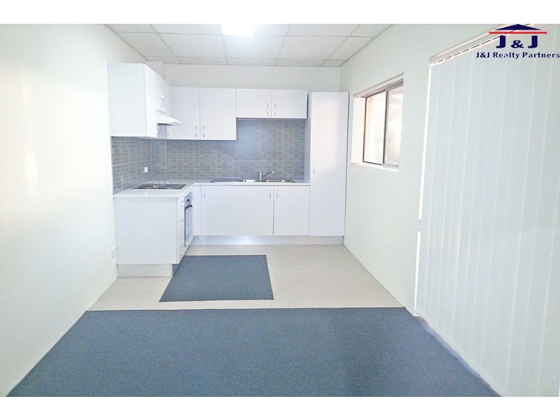 2/15 Ninth Ave, Campsie NSW 2194