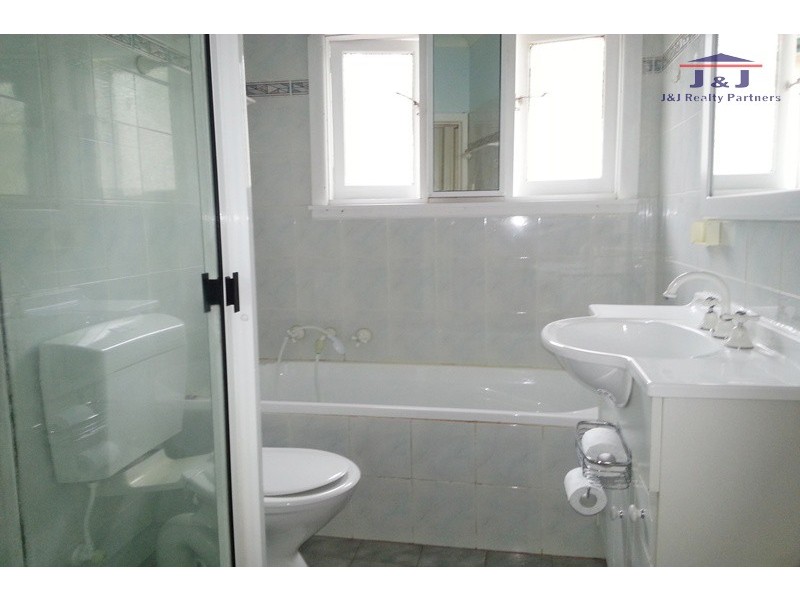 4 Patterson St, Ermington NSW 2115