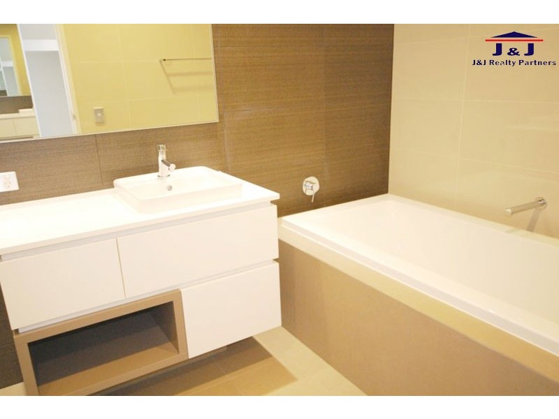 610/7 Railway St, Chatswood NSW 2067