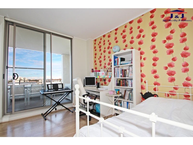 718/37 Amalfi Dr, Wentworth Point NSW 2127