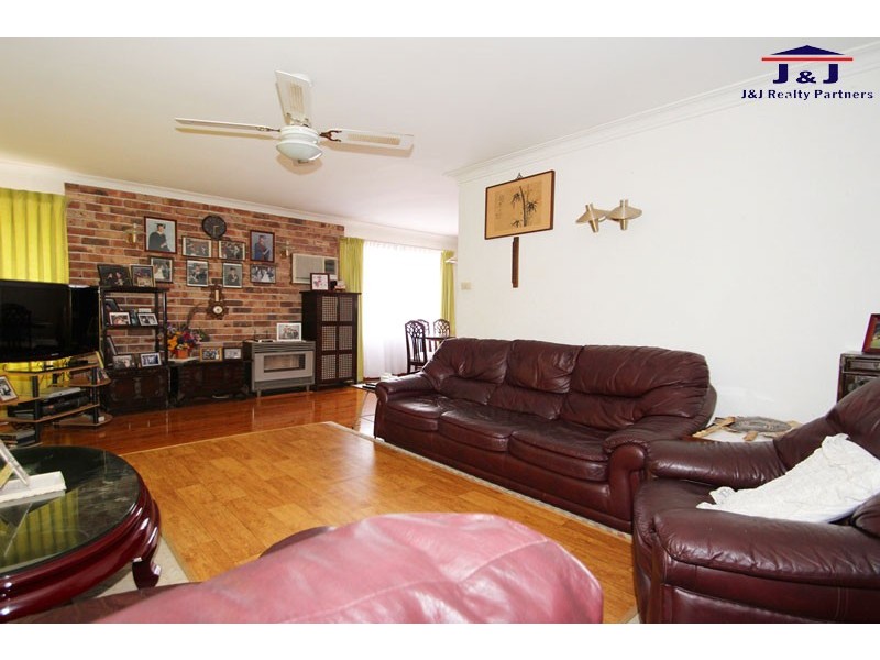 4 Esther St, Winston Hills NSW 2153