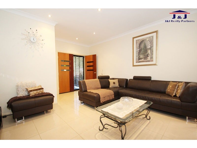 6 John Marie Place, Roselands NSW 2196