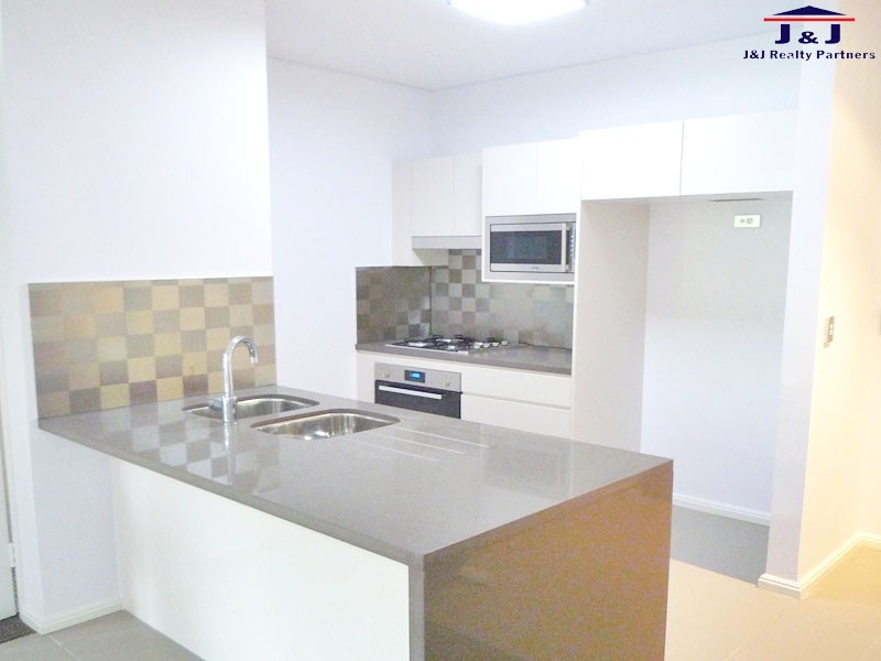 706/2 Avon Rd, Pymble NSW 2073