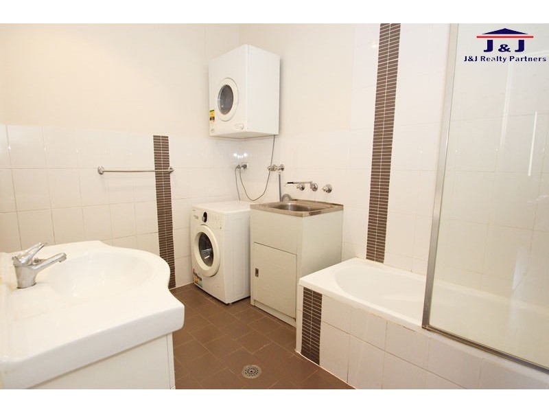 4/8 Northumberland Rd, Auburn NSW 2144