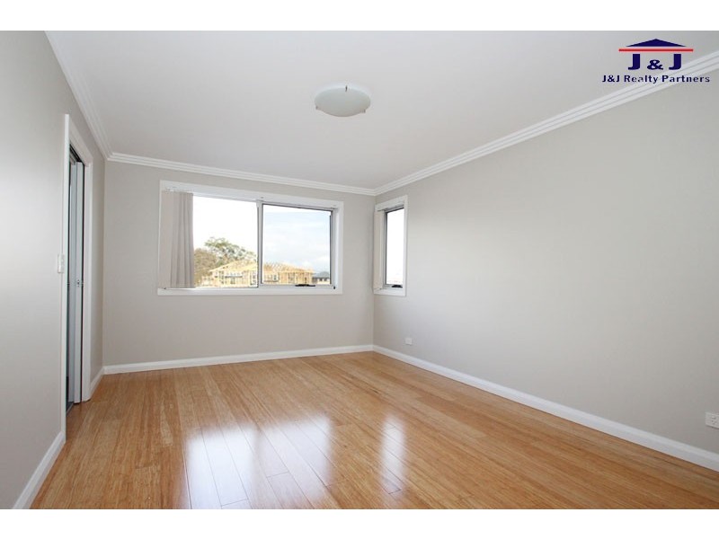 34 Potts Lane, Potts Hill NSW 2143