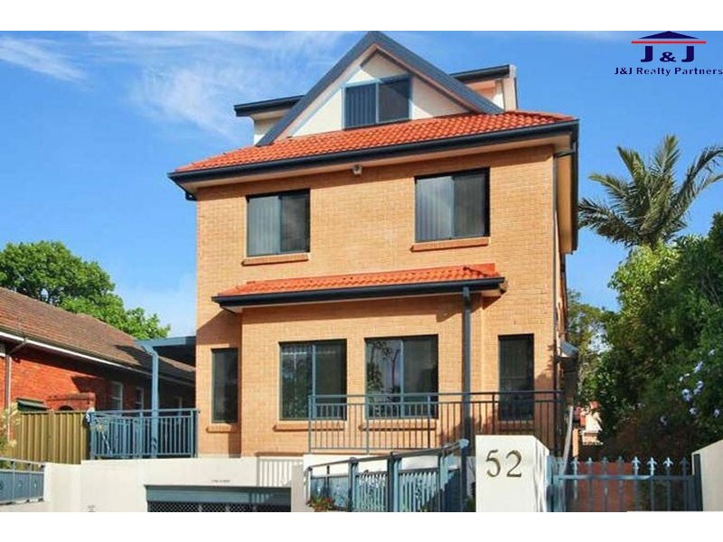 4/52 Beresford Rd, Strathfield NSW 2135