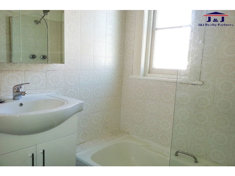 5 Frances Ave, Strathfield South NSW 2136