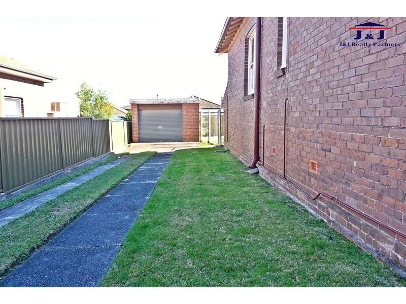 5 Frances Ave, Strathfield South NSW 2136