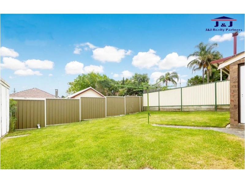 5 Frances Ave, Strathfield South NSW 2136