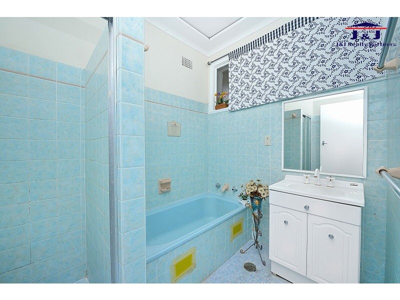 32 Leamington Ave, Telopea NSW 2117