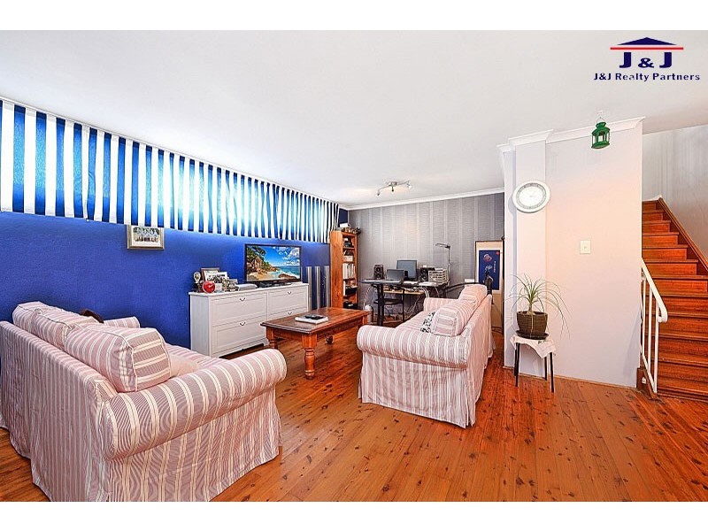 32 Leamington Ave, Telopea NSW 2117