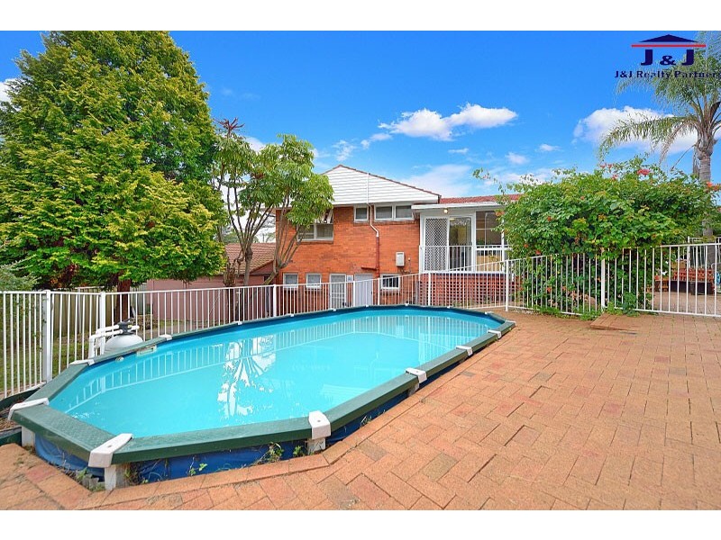 32 Leamington Ave, Telopea NSW 2117