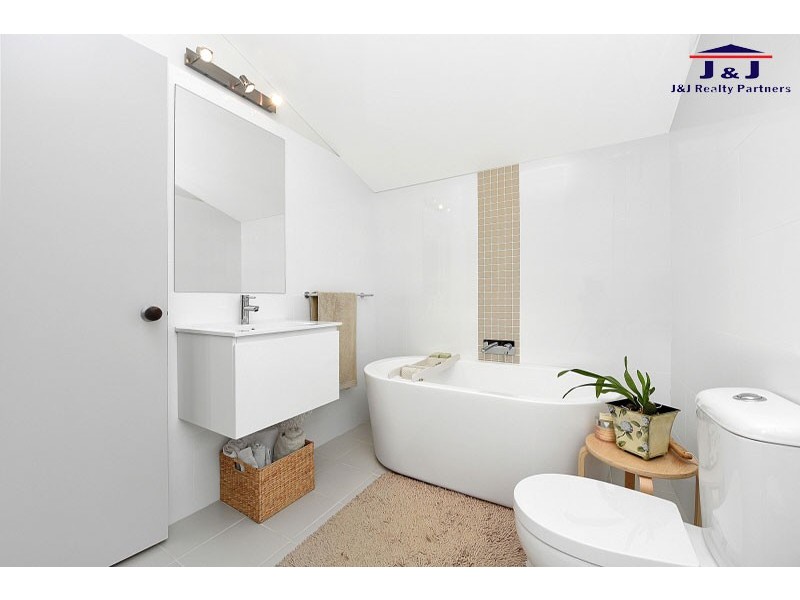 9 Robin Place, Roselands NSW 2196