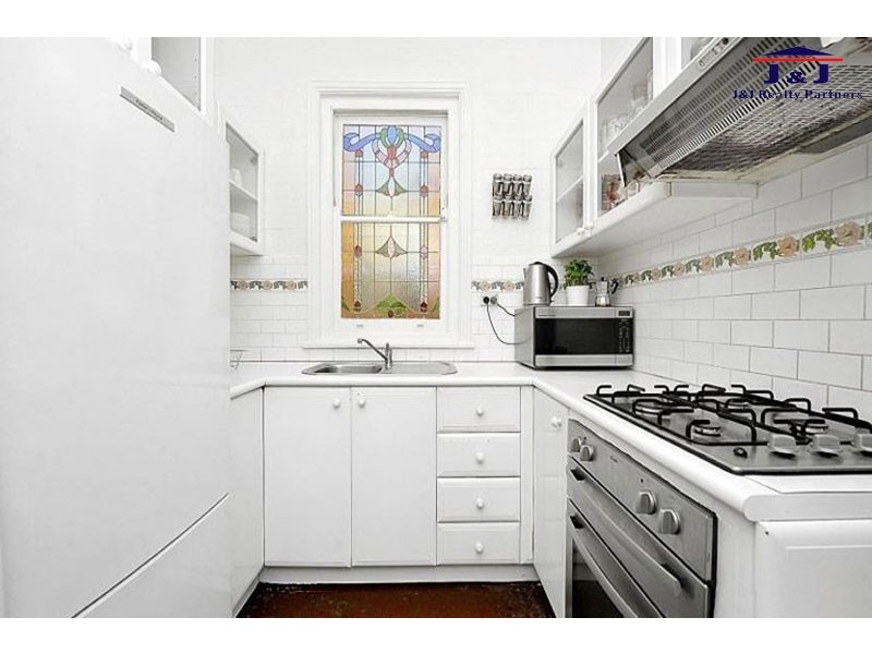 11 Park Rd, Burwood NSW 2134