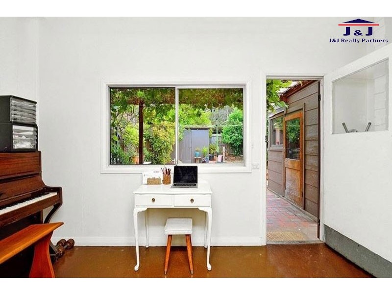 11 Park Rd, Burwood NSW 2134