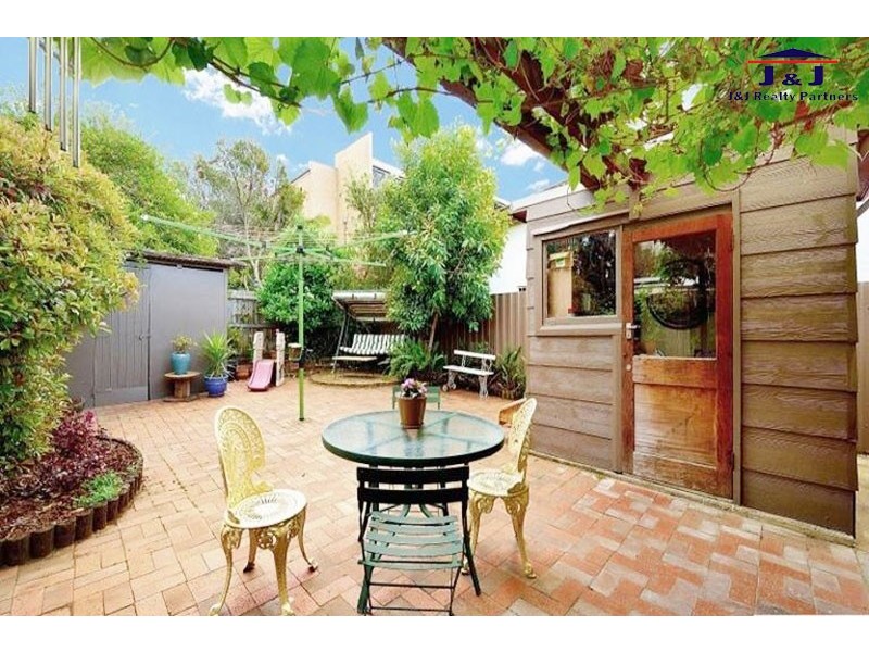 11 Park Rd, Burwood NSW 2134