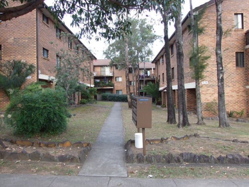 2/71-75 Meredith St., Bankstown NSW 2200