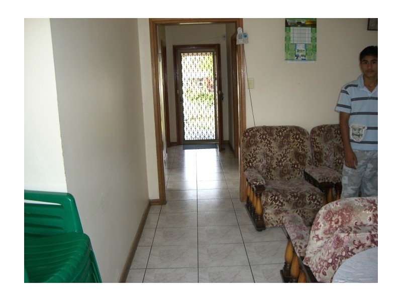 1 Shannon St., Greenacre NSW 2190