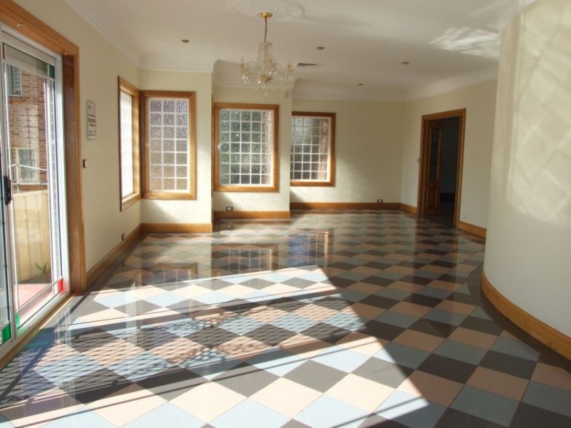 4 Rhys Place, Edensor Park NSW 2176