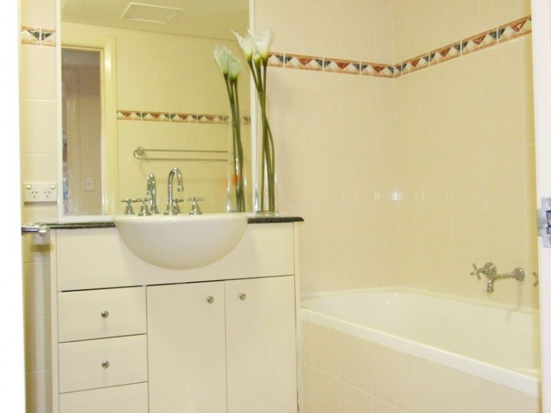 12/2 Taylor Drive, Lane Cove NSW 2066