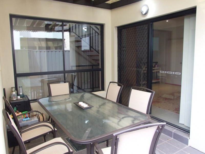 22 John Marie Pl (80-82 Rogers St), Roselands NSW 2196