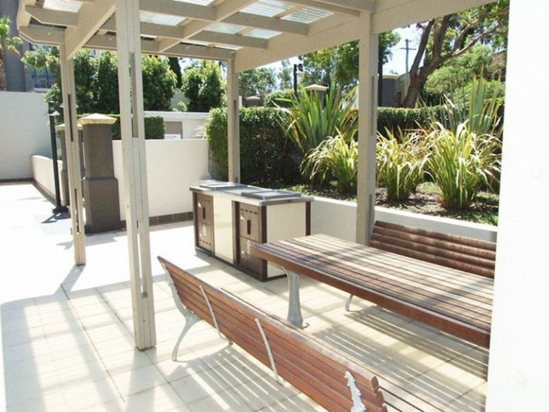 73/141 Bowden St, Meadowbank NSW 2114