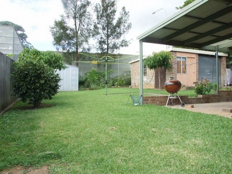 33 Hinkler St, Ermington NSW 2115