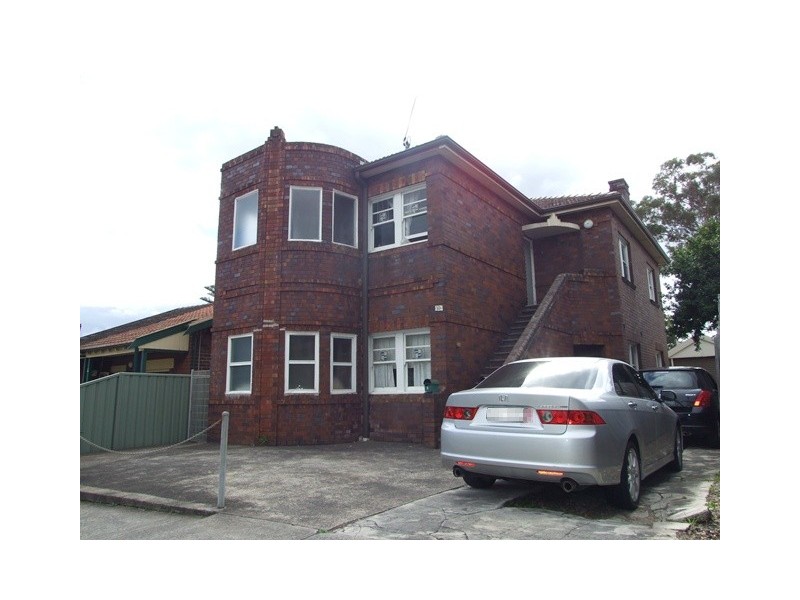 10 Loftus Cre, Homebush NSW 2140