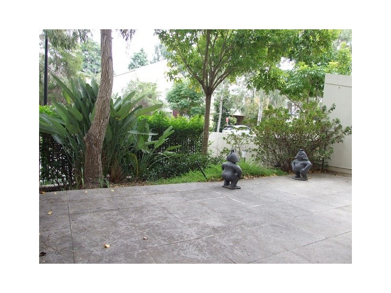 2/15 Blaxland Ave, Newington NSW 2127