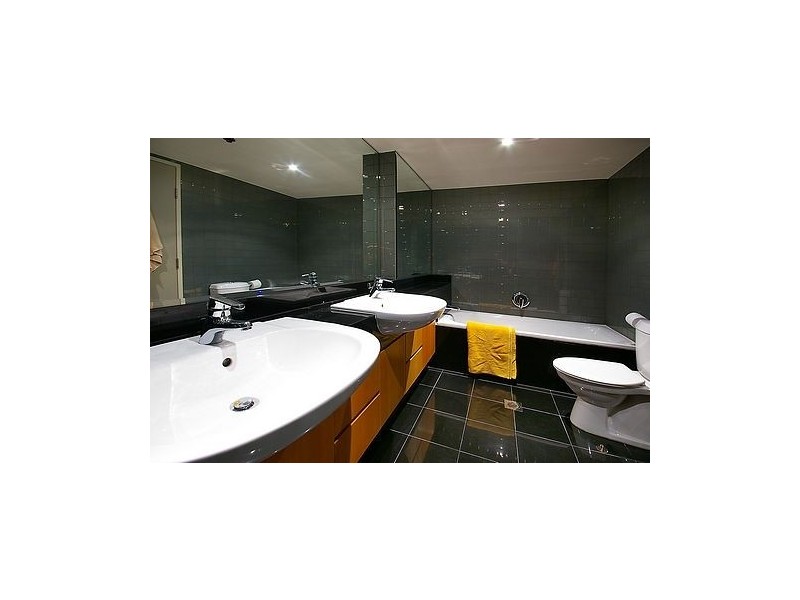2203/2 Dind Street, Milsons Point NSW 2061