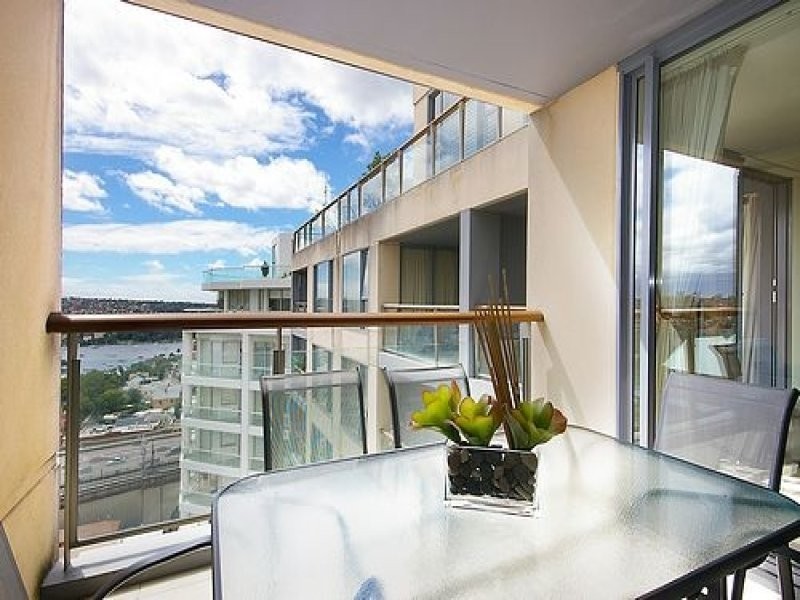 2203/2 Dind Street, Milsons Point NSW 2061