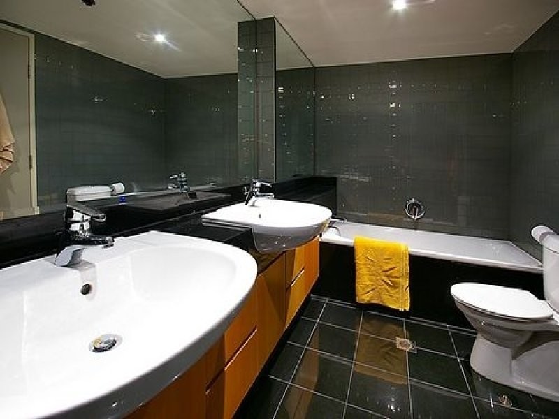 2203/2 Dind Street, Milsons Point NSW 2061