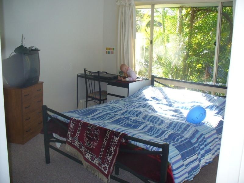 Clear Island Waters QLD 4226