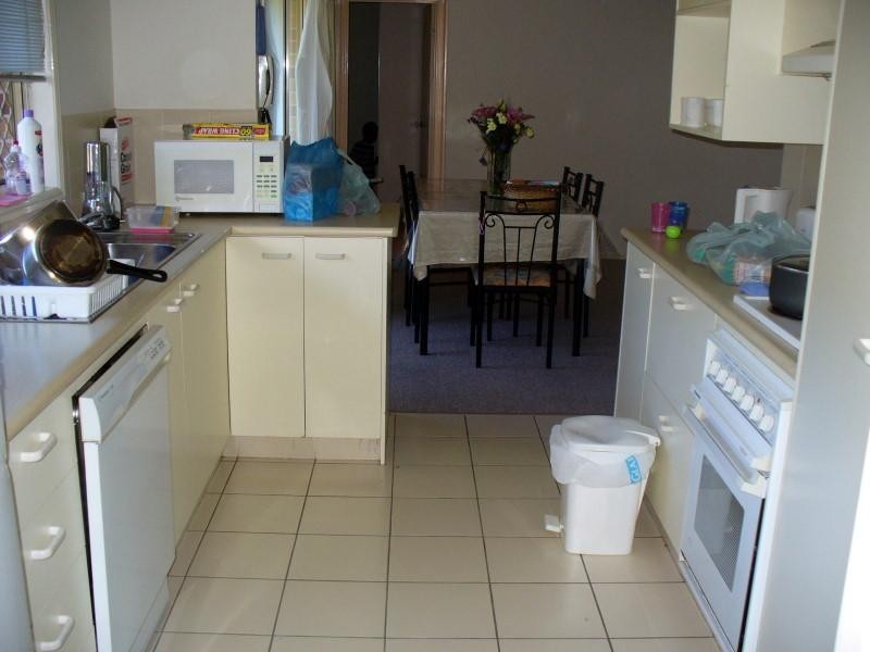 Clear Island Waters QLD 4226