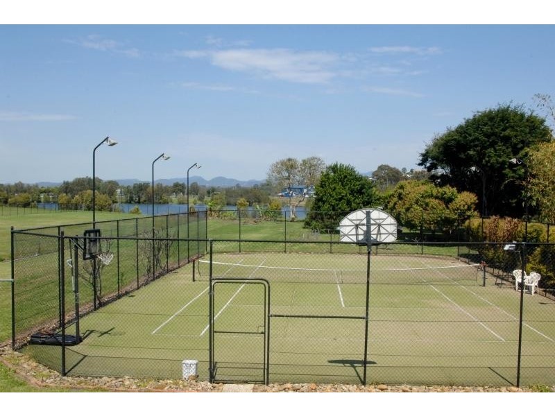 11 Maryland Avenue, Carrara QLD 4211