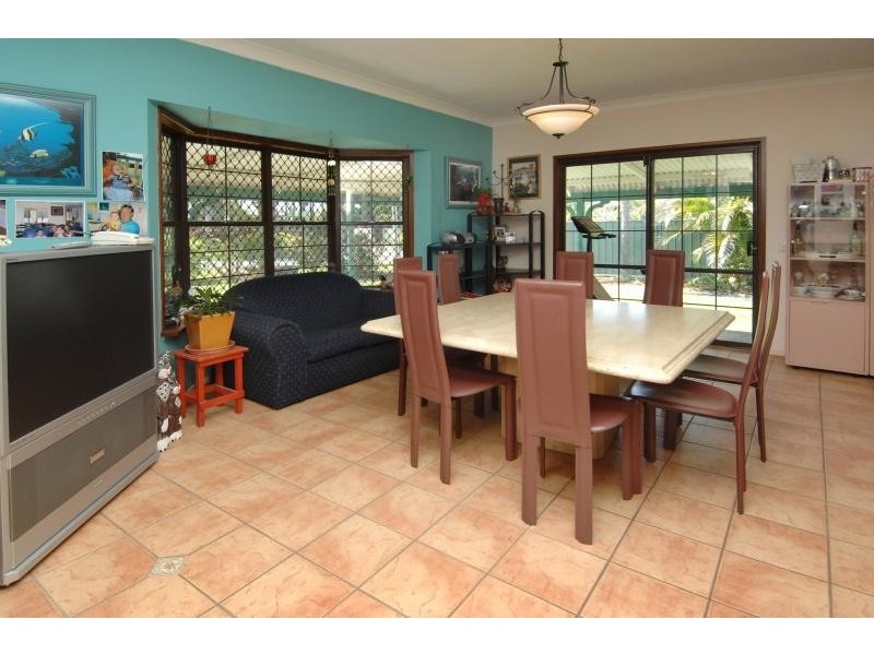 11 Maryland Avenue, Carrara QLD 4211