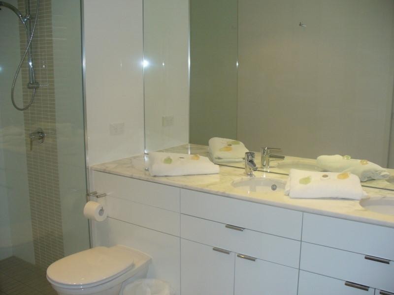 Broadbeach QLD 4218