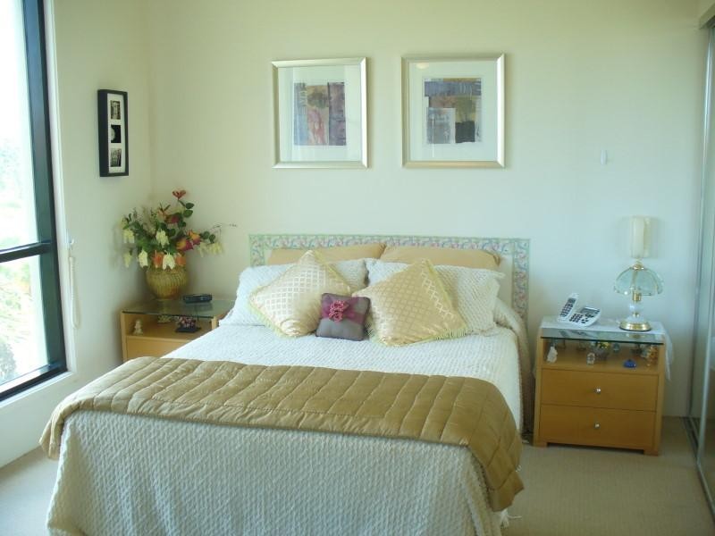 Broadbeach QLD 4218
